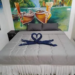 Reggaeinn Hotel Islas Phi Phi