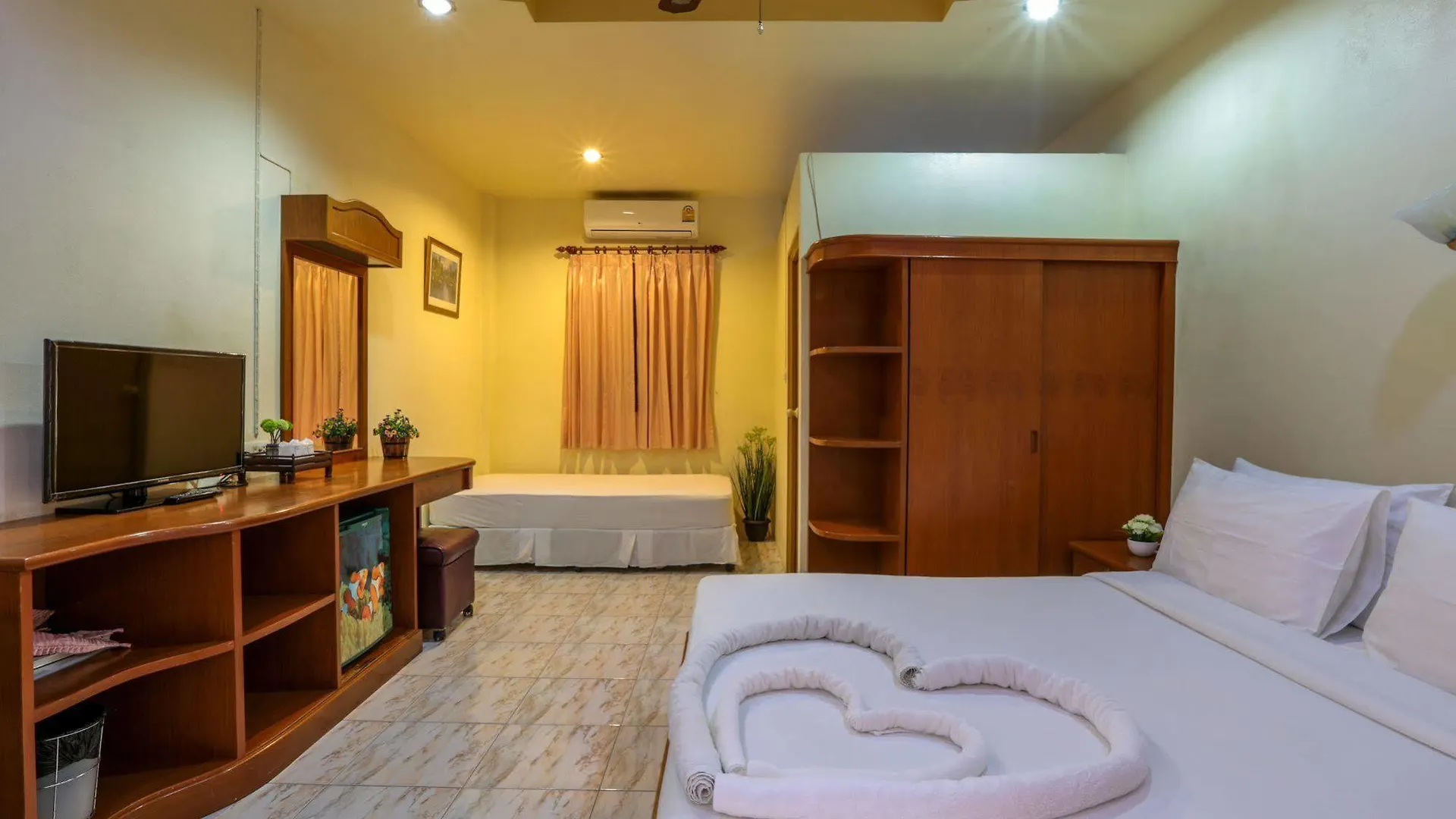 Khun Ying House Hotel Koh Tao Inn