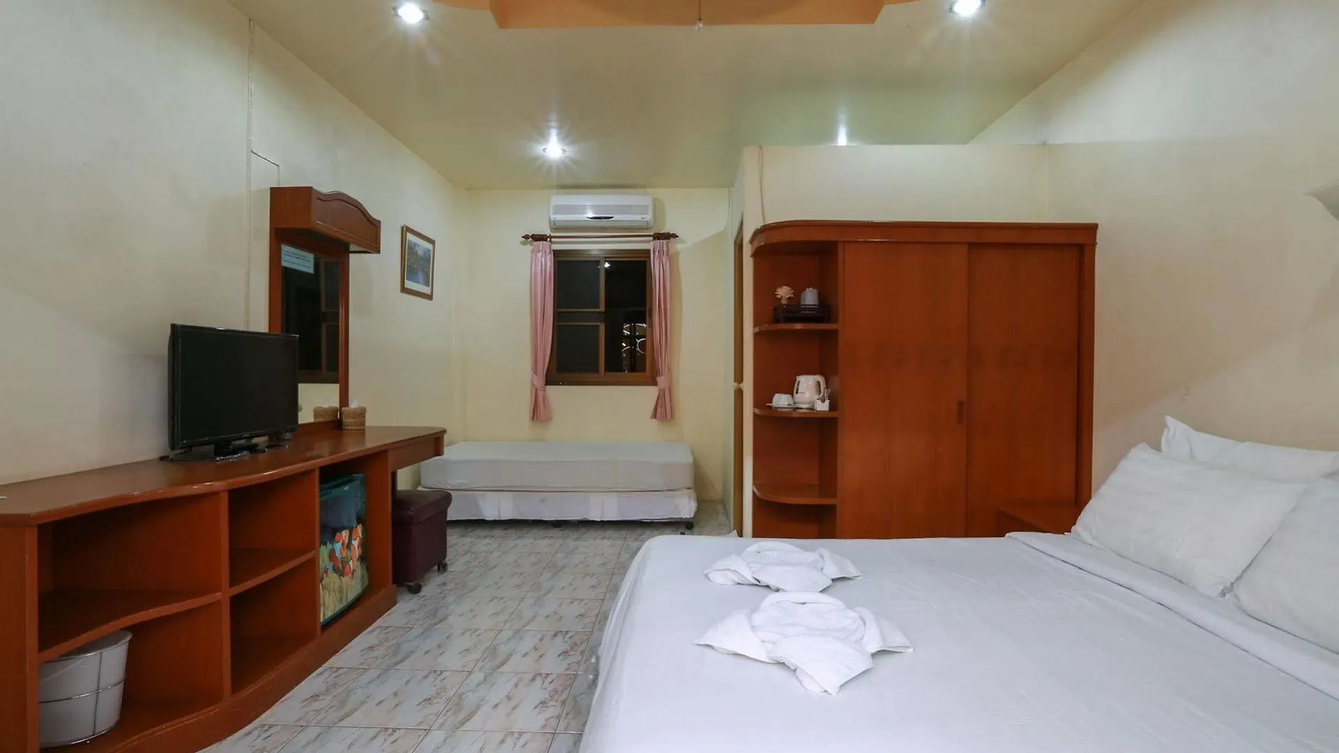 Khun Ying House Hotel Koh Tao